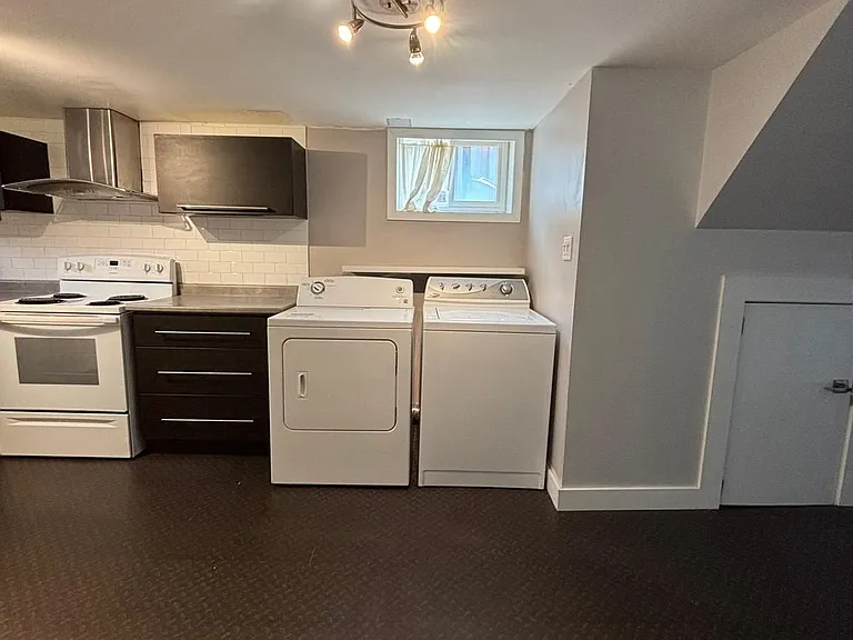 73 Farmbrook Rd #BASEMENT — Photo 13