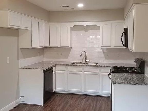 4th image of 719 Stansel Dr #2