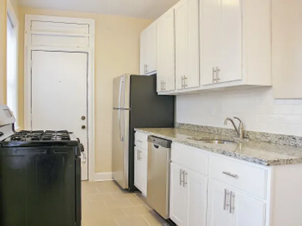 637 W Melrose St APT 1, Chicago, IL 60657