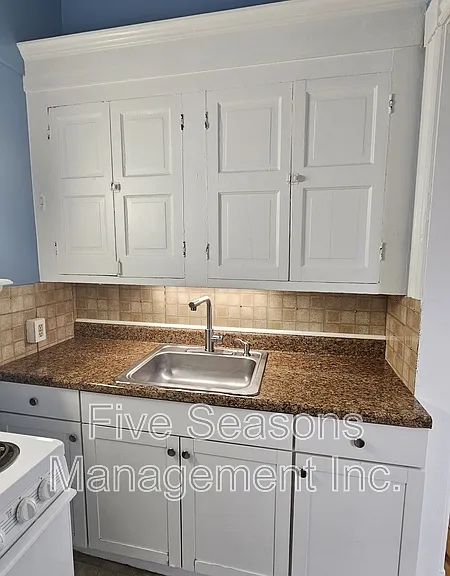 25 Intervale Ave #1 — Photo 5