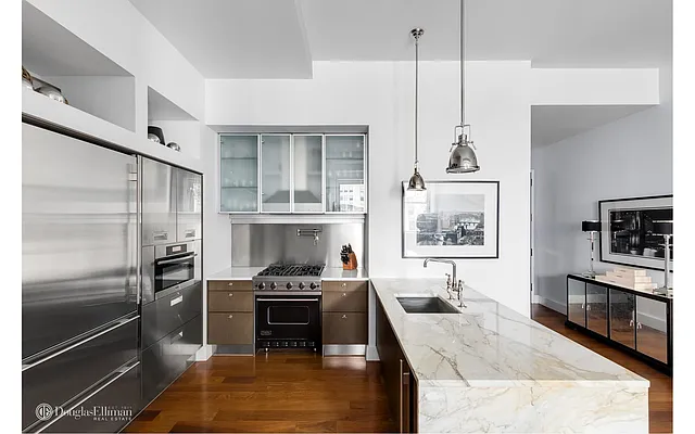 Sold by Douglas Elliman | media 17