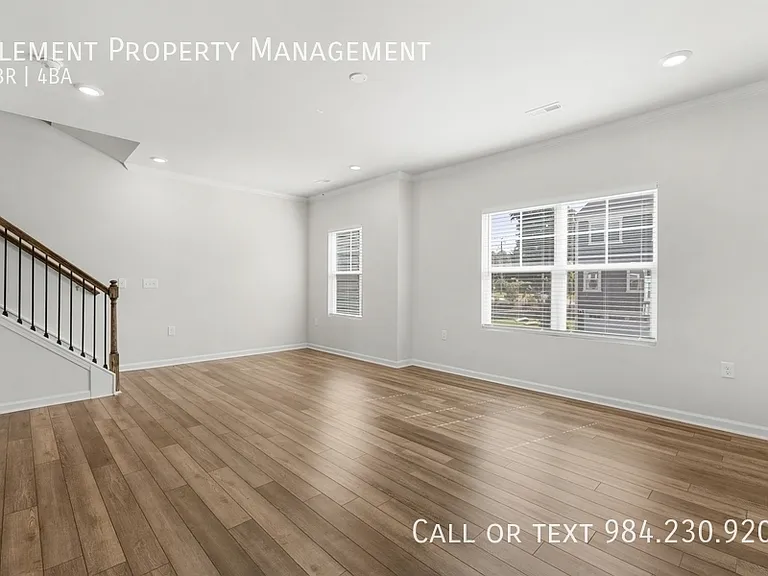 1009 Belloak Way #1 — Photo 16