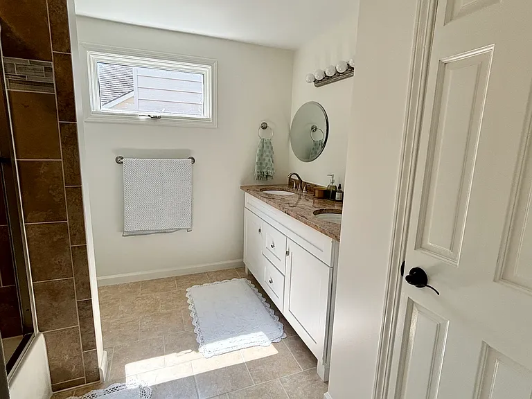 6035 Whitegate Xing — Photo 20