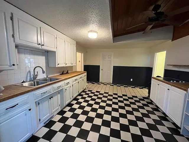 1907 Cardens Ln — Photo 9