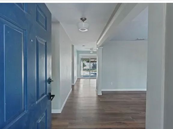 3rd image of 225 Terlingua Dr