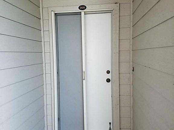 5th image of 351 Lakeside Ln APT 308