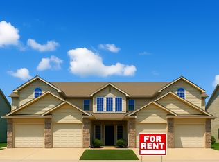 2163 SW Timbertrace Ln, Lees Summit, MO 64082