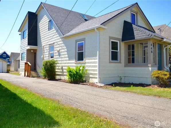 446 Eklund Avenue, Hoquiam, WA 98550