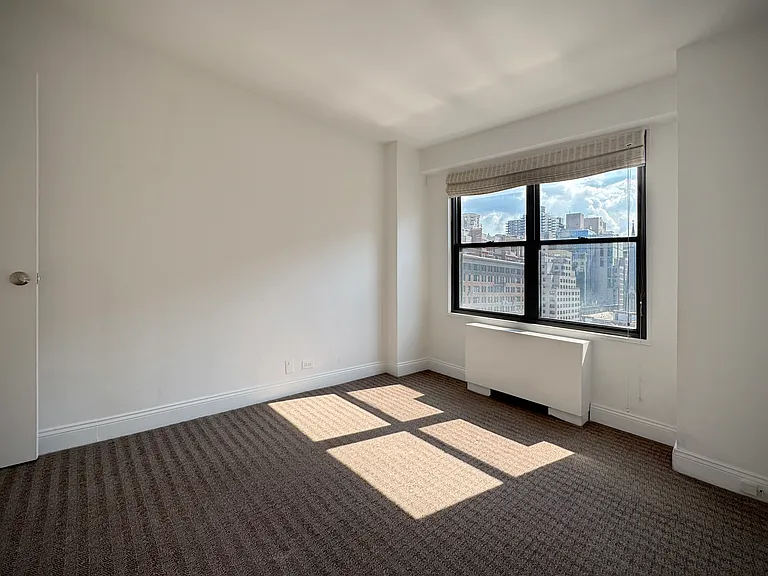 120 E 90th St #11B — Photo 4