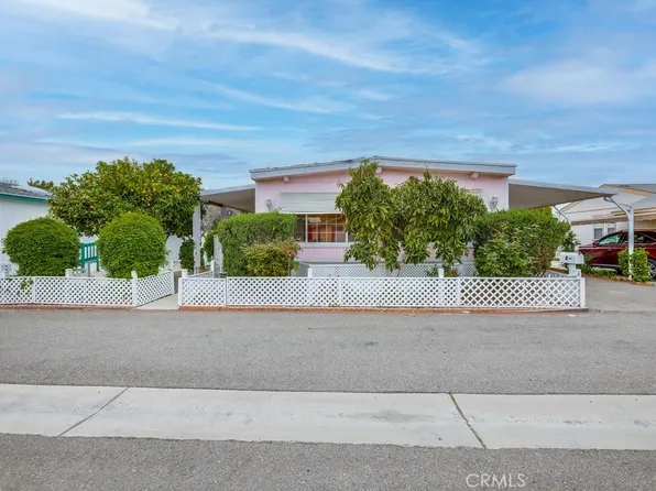 8 Ash Via, Anaheim, CA 92801