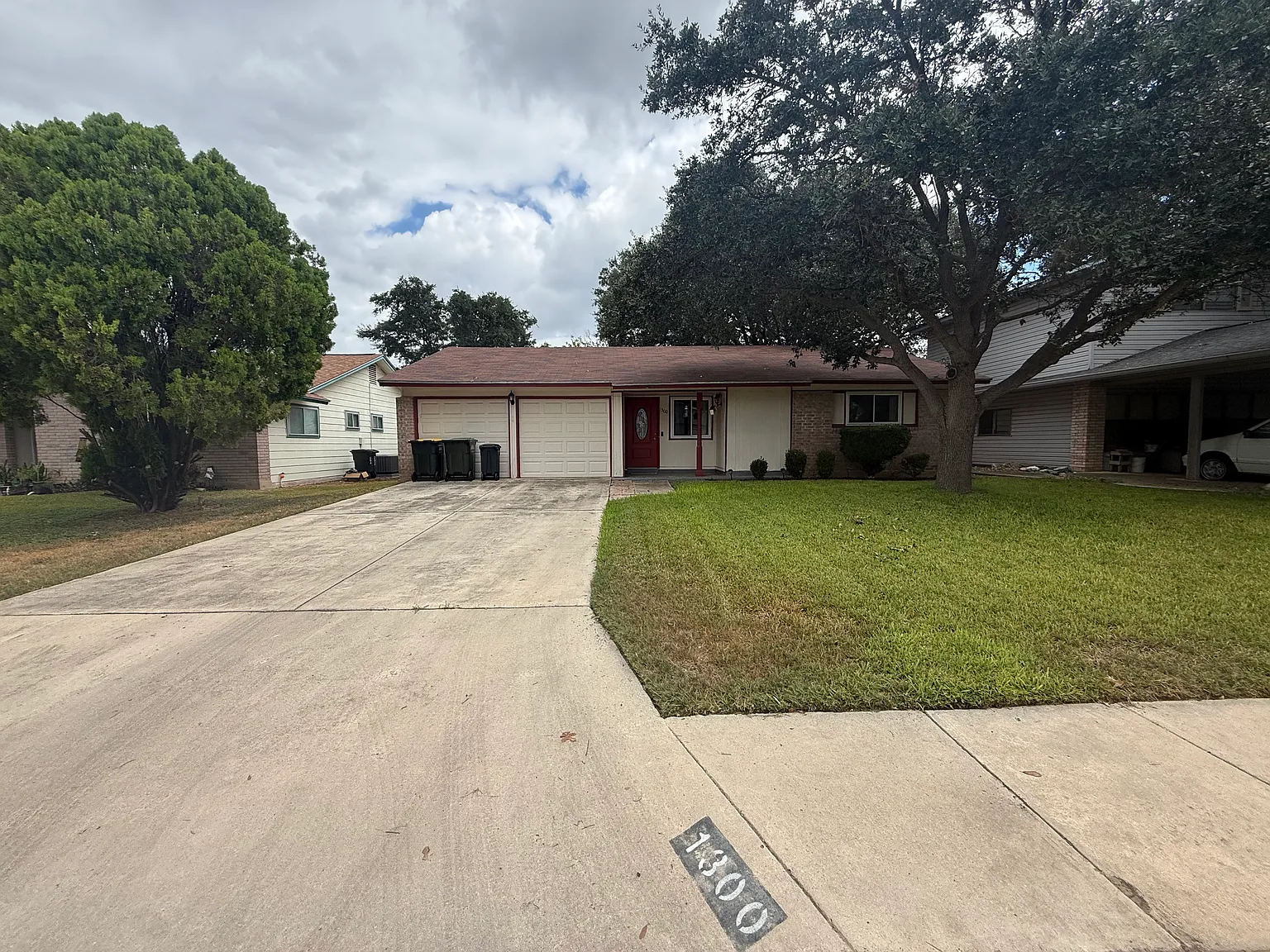 3 bed, 1.5 bath, 1147 sqft, $1,650 — Photo 1