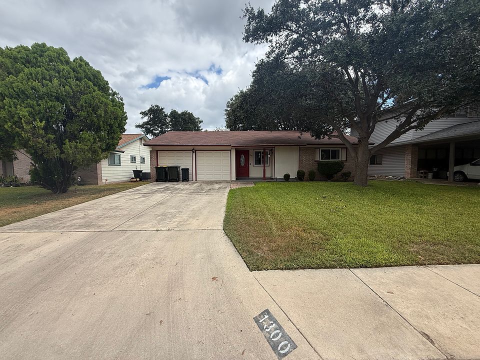 1st image of 1300 Colony Dr