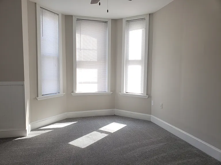 213 S 41st St #C — Photo 30