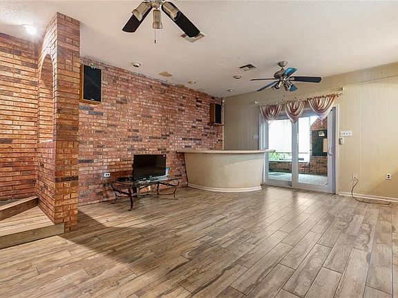 5th image of 527 Avenue K