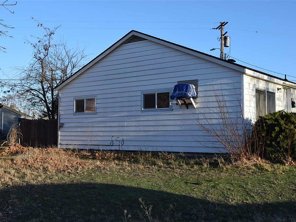 2nd image of 802 Winslow Ave