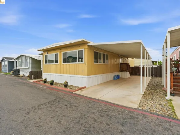 8200 Jantzen Rd Spc 107, Modesto, CA 95357
