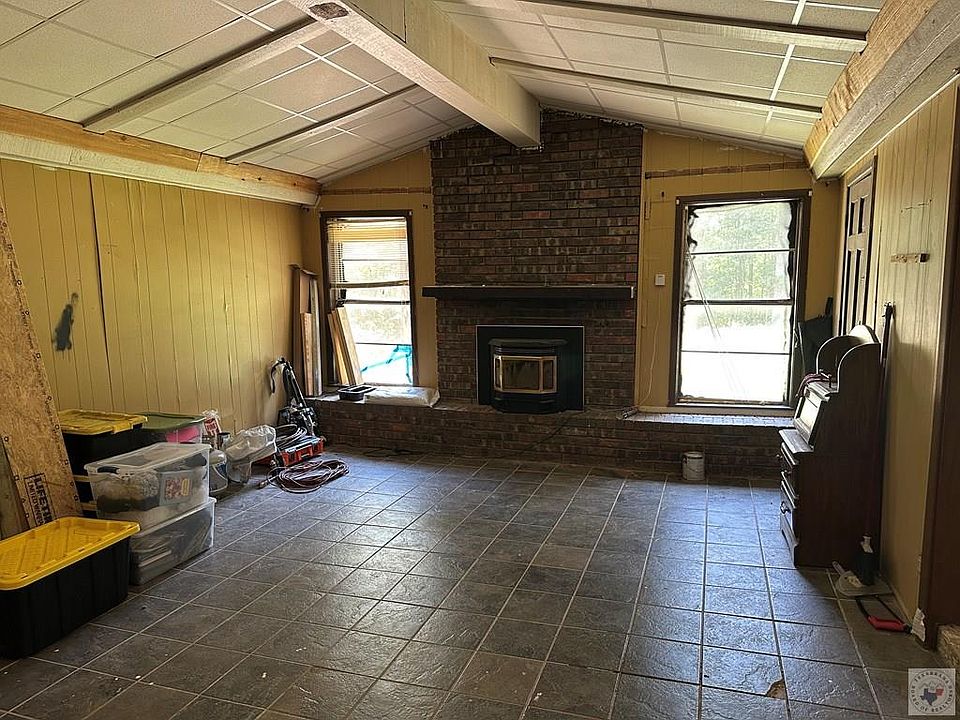 19th image of 21 Springcreek Rd