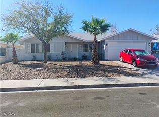 104 Thunder St, Las Vegas, NV 89145