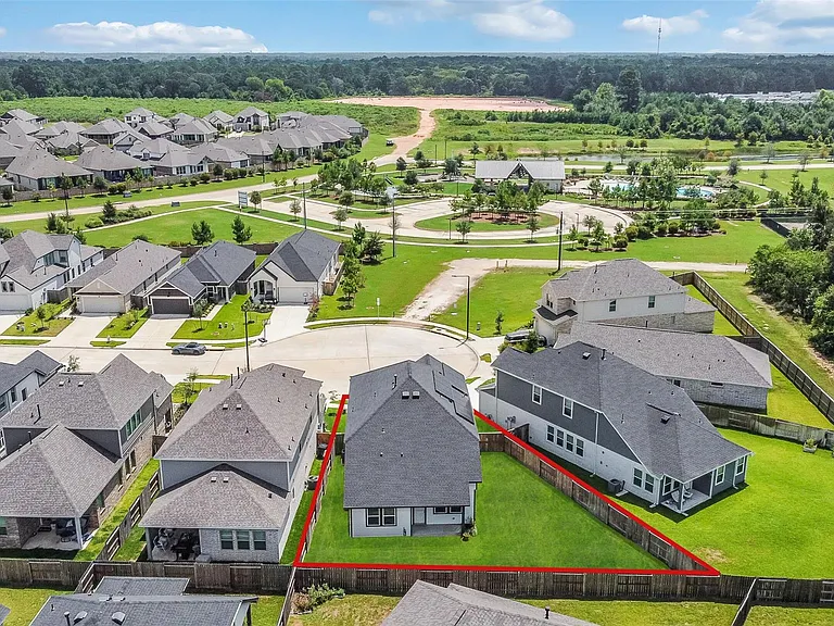19384 Poppy Village Cir — Photo 2