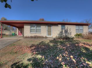 2206 Cottonwood Pl, Springdale, AR 72762