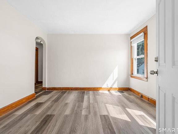 5th image of 186 Greene Street