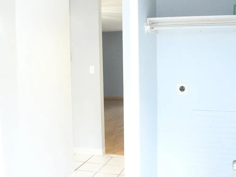 10 Village Brook Ln — Photo 5