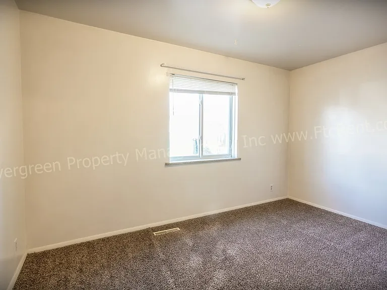 309 N Shields — Photo 8