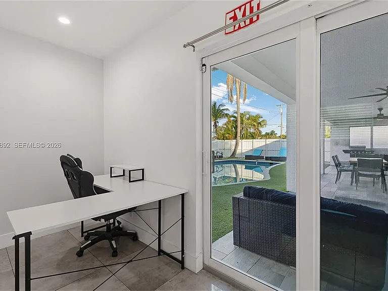 632 S Crescent Dr — Photo 14