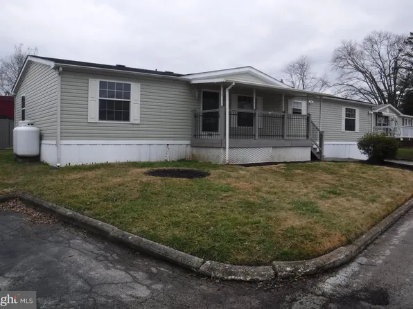 113 Whitley Dr, Norristown, PA 19403