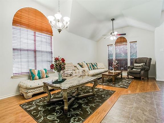 5th image of 9121 Nightingale Dr