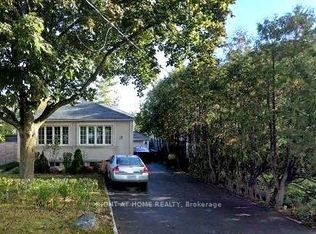 15 Lynnhaven Rd, Toronto, ON M6A 2K7