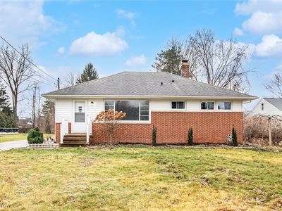 19819 Drake Rd, Strongsville, OH, 44149