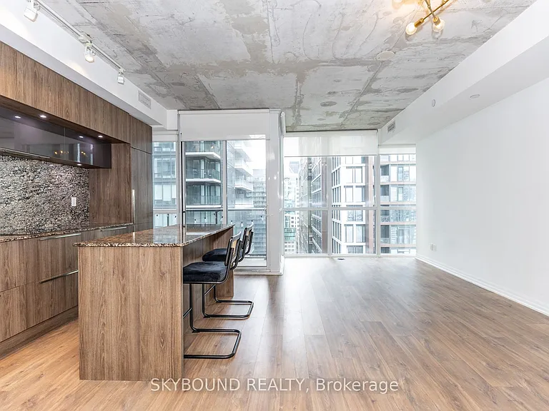 88 Blue Jays Way #2704 — Photo 8