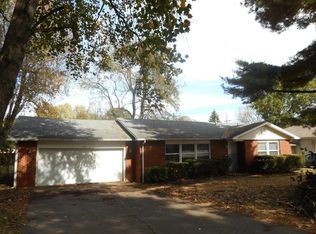 833 E Edgewood St, Springfield, MO 65807