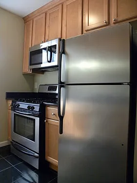 6431 Nottingham Ave — Photo 8