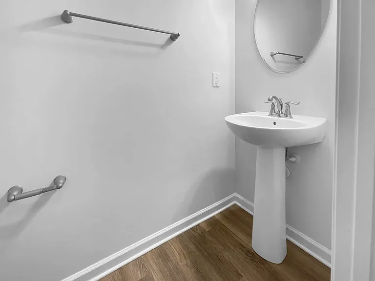 624 Stonebridge Ln — Photo 14