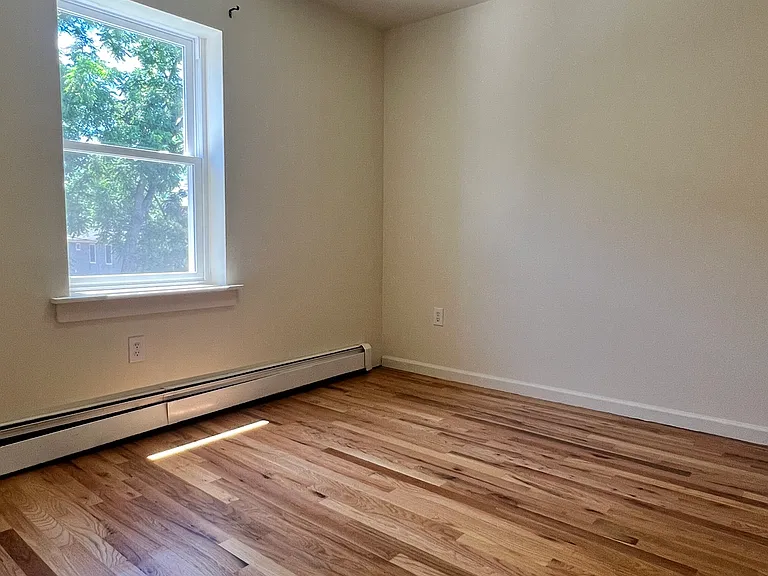 101 Washington St #3 — Photo 5