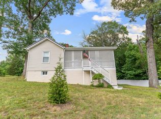 23690 Three Notch Rd, Hollywood, MD 20636