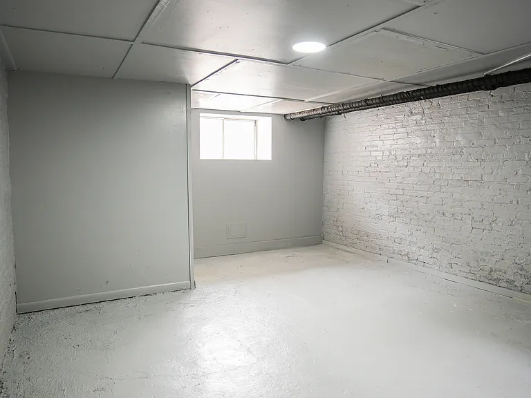 2600 Llewelyn Ave — Photo 11