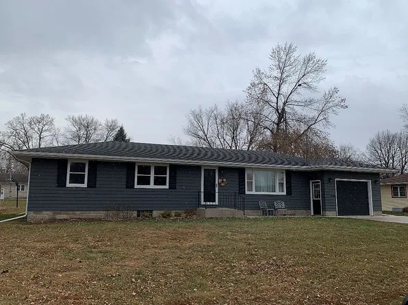 3004 4th St, Emmetsburg, IA 50536