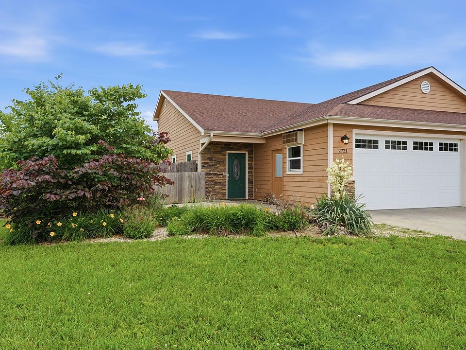 1st image of 2721 Buttonwood Dr