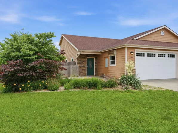 2721 Buttonwood Dr, Manhattan, KS 66502