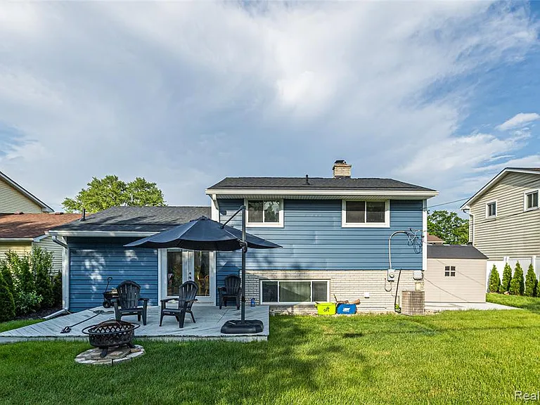 676 Sheffield Rd — Photo 27