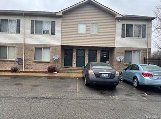 14 Eden Park Dr, Dearborn Heights, MI 48127