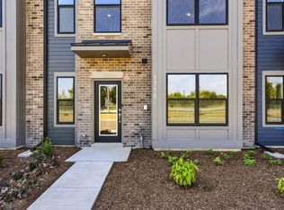 1710 Espacio Dr #3005, Naperville, IL 60563