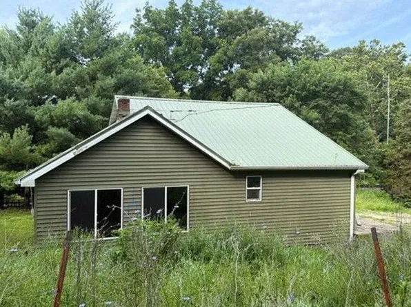 10115 W Edwards St, Edwards, IL 61528