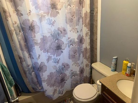 4th image of 46 Laurelton Ave #1A