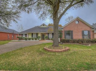 1109 Regent St, Bossier City, LA 71111