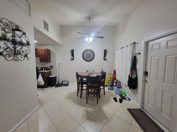 4th image of 2001 Oleander Boulevard #C