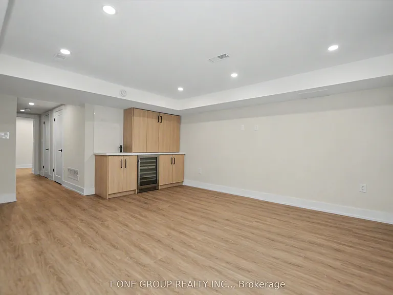 77 Wiley Ave — Photo 23